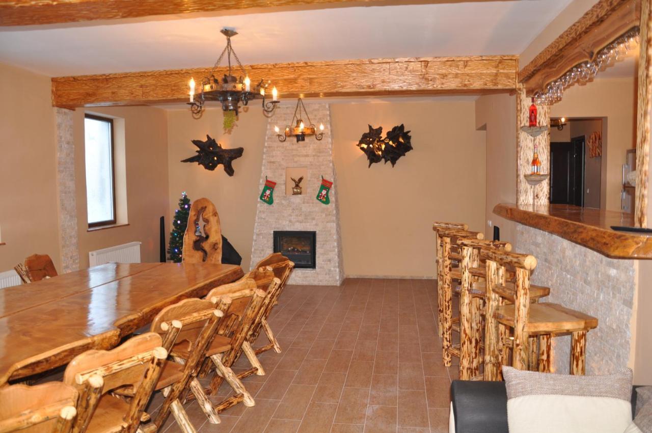 Casa De Vacanta Sadu Ngoại thất bức ảnh