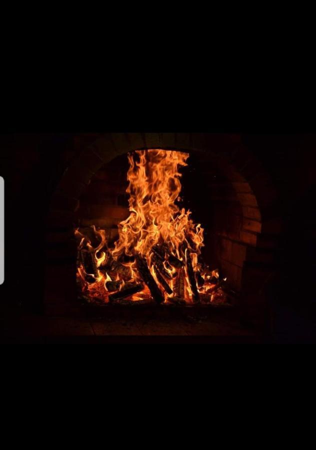 Casa De Vacanta Sadu Ngoại thất bức ảnh