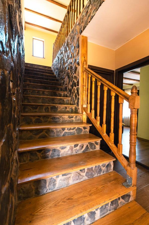 Casa De Vacanta Sadu Ngoại thất bức ảnh
